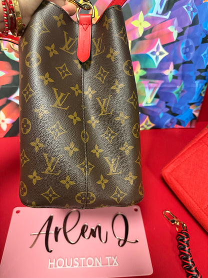 NEO NOE MONOGRAM