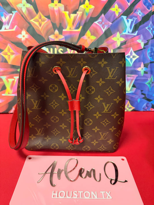 NEO NOE MONOGRAM