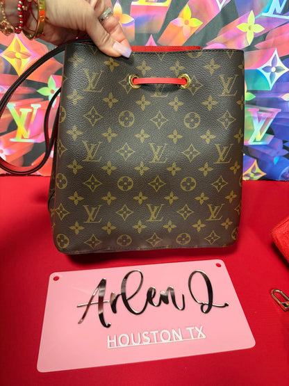 NEO NOE MONOGRAM