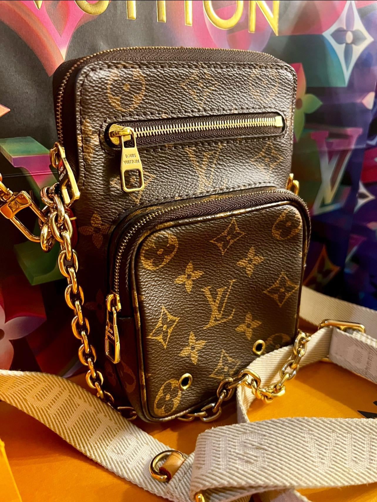 Utility Sleeve Bag - Louis Vuitton