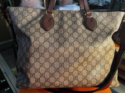 Gucci Courrier Soft - GG Supreme Tote