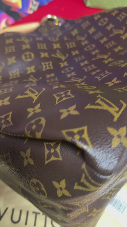 ARTSY MONOGRAM MM